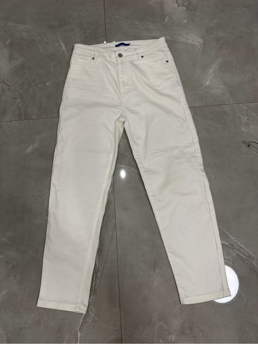 J. McLaughlin White slim leg denim 4 way stretch Cotton high rise jeans size 4
